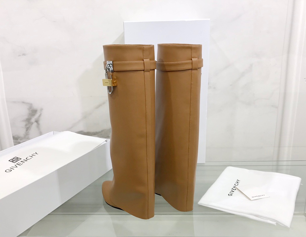 G1uenchy boots(eu35-42)