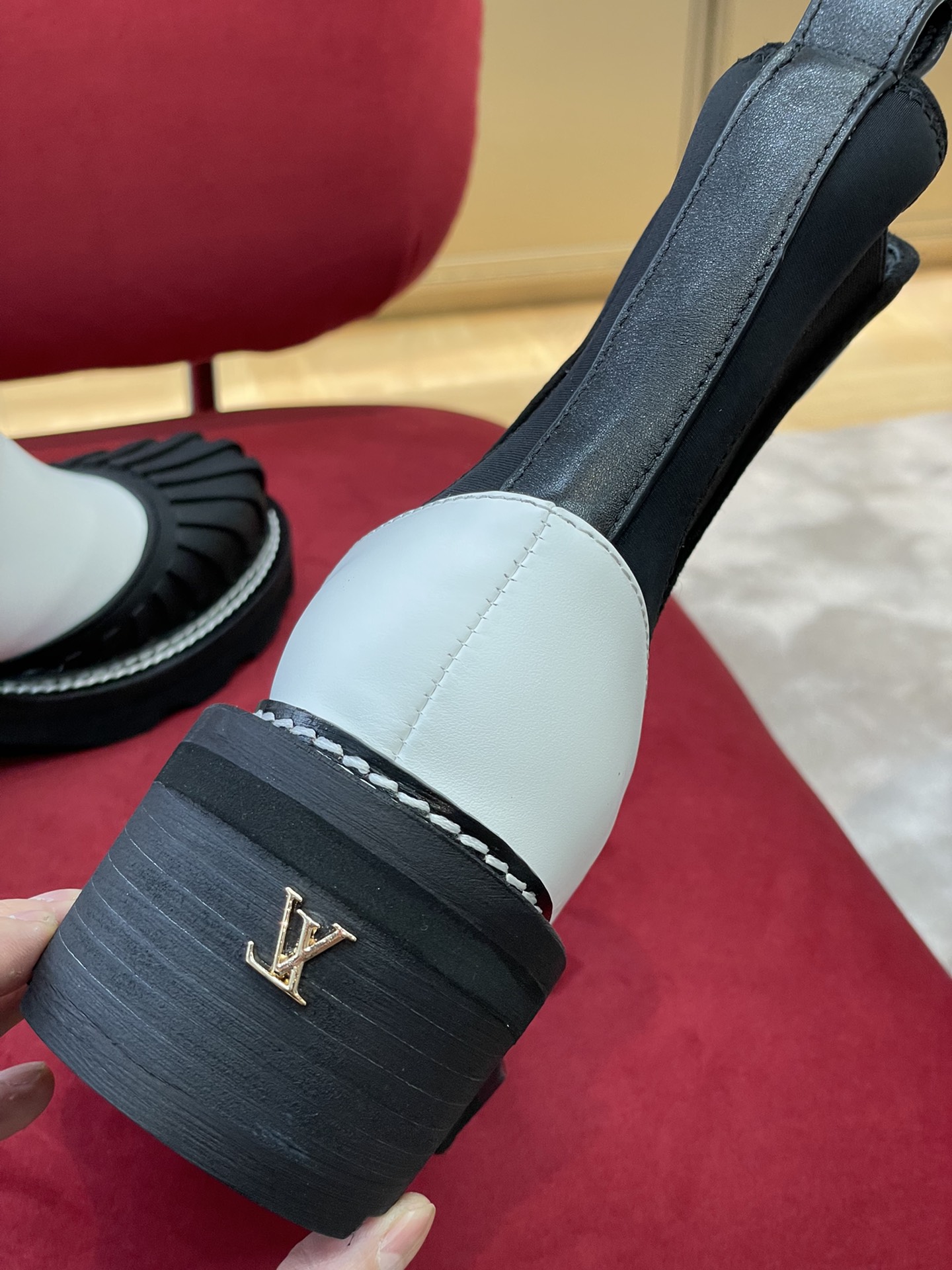 l0*is V*t0n beaubourg boots