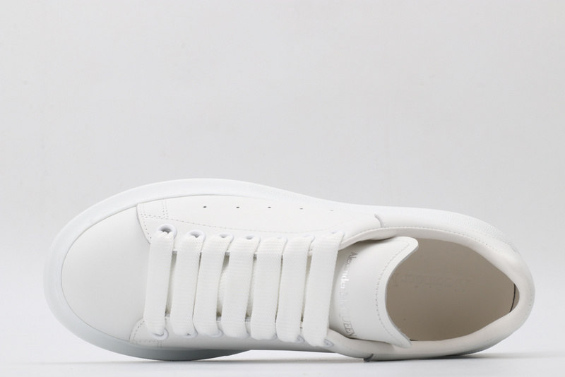 A1exa*der m*q*en sports shoes