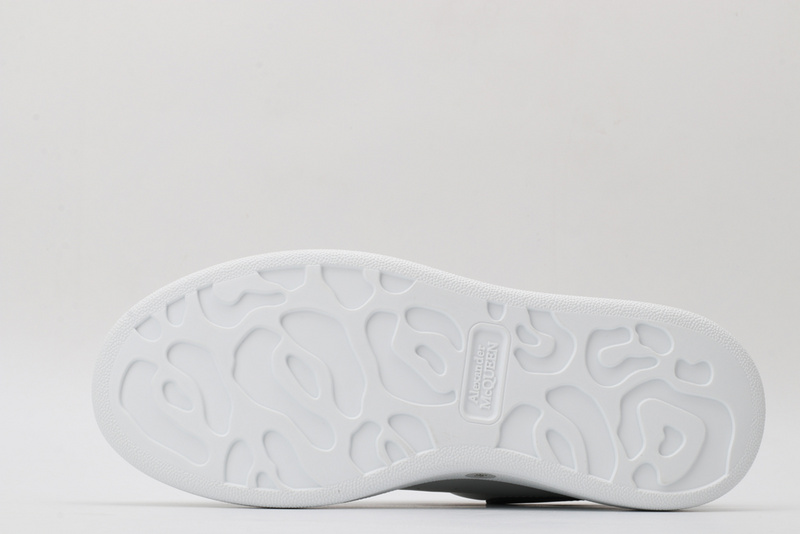 A1exa*der m*q*en sports shoes