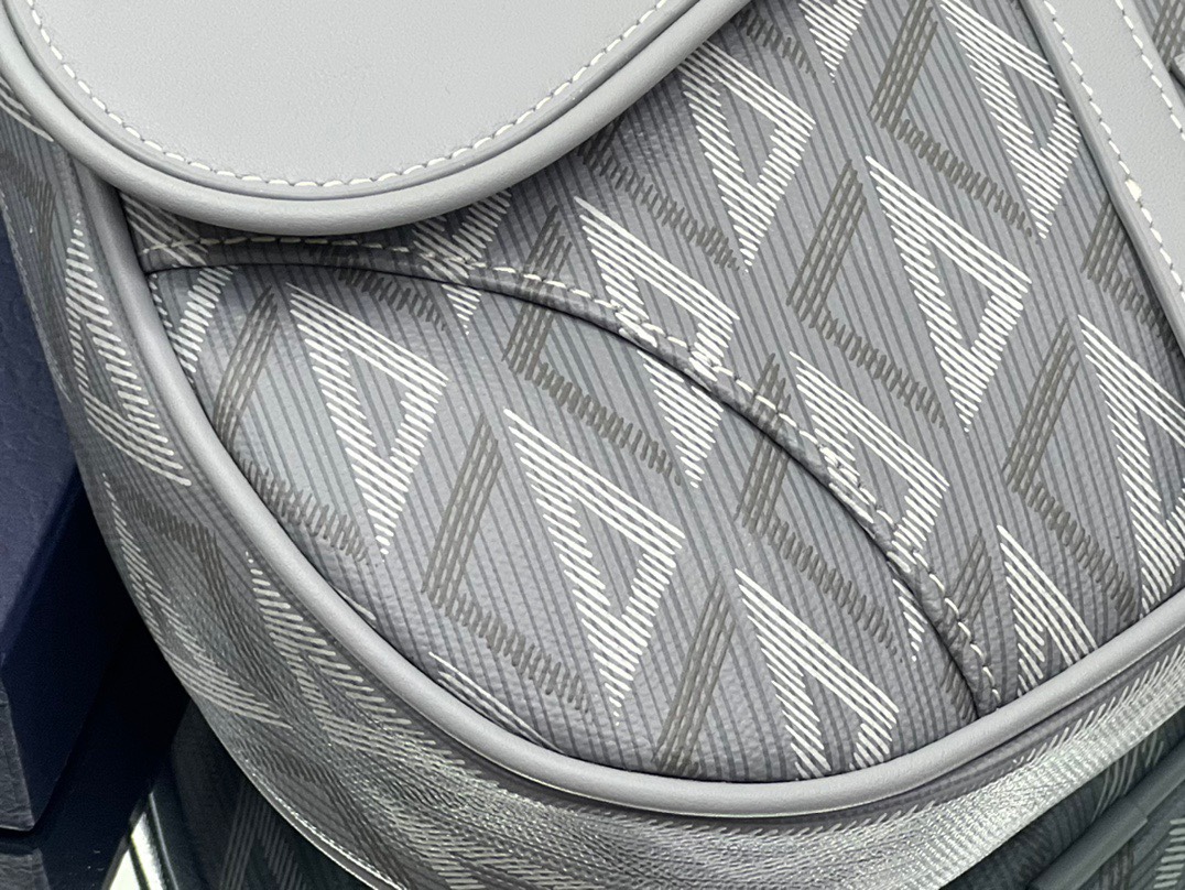 D*or saddle bag-20 x 28.6 x 5cm