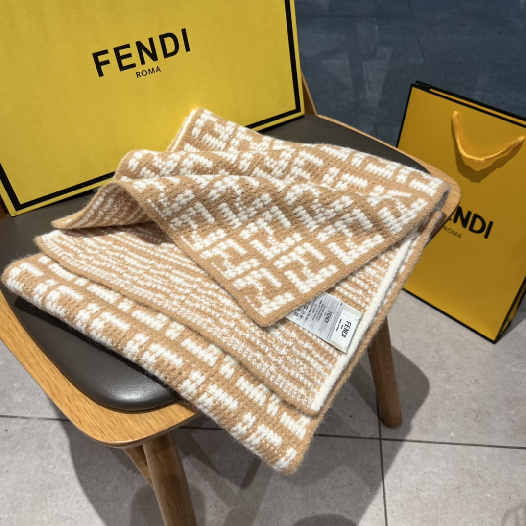 F**di scarf-31*180cm
