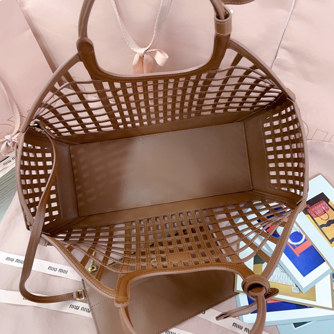 M1um1u wander bag-40x21 x 15.5cm