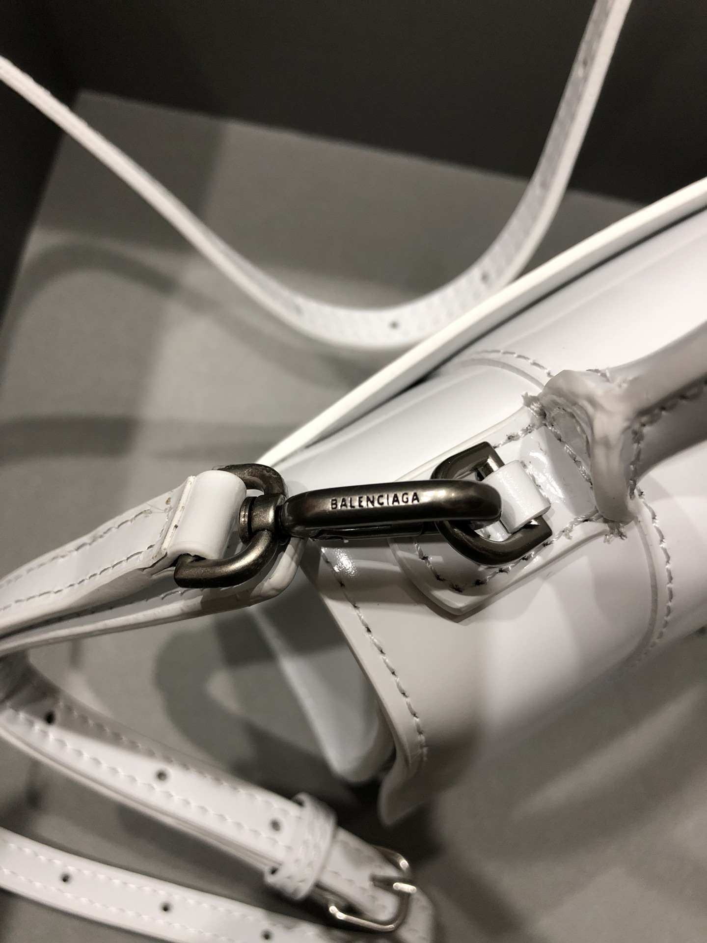 Ba*len*cia*ga small hourglass bag-13*8*19cm