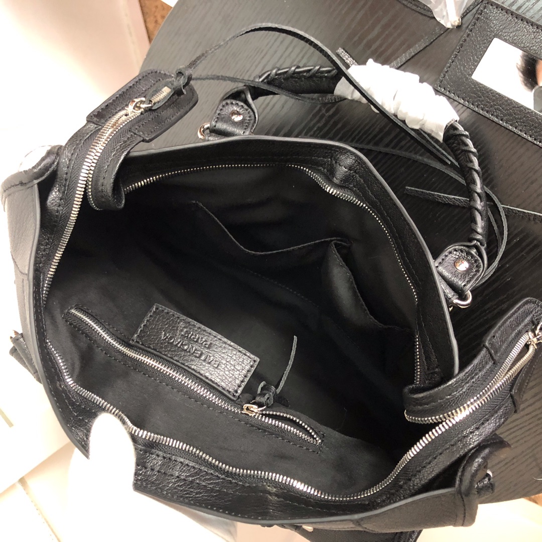 Ba*len*cia*ga graffiti classic city(4 size avaible)