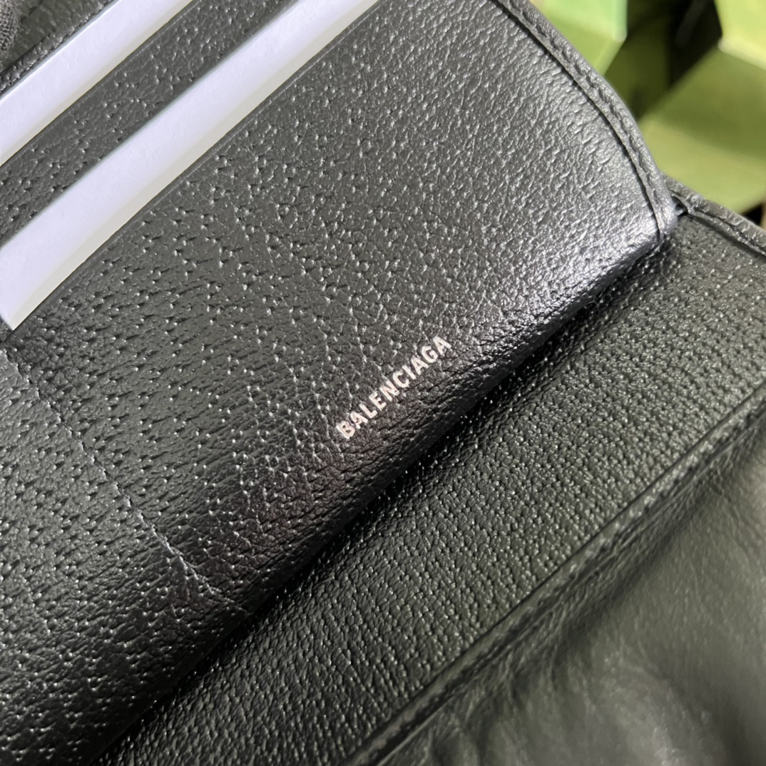 G*u*i&ba*len*cia*ga crossbody bag-19.5x12x3cm