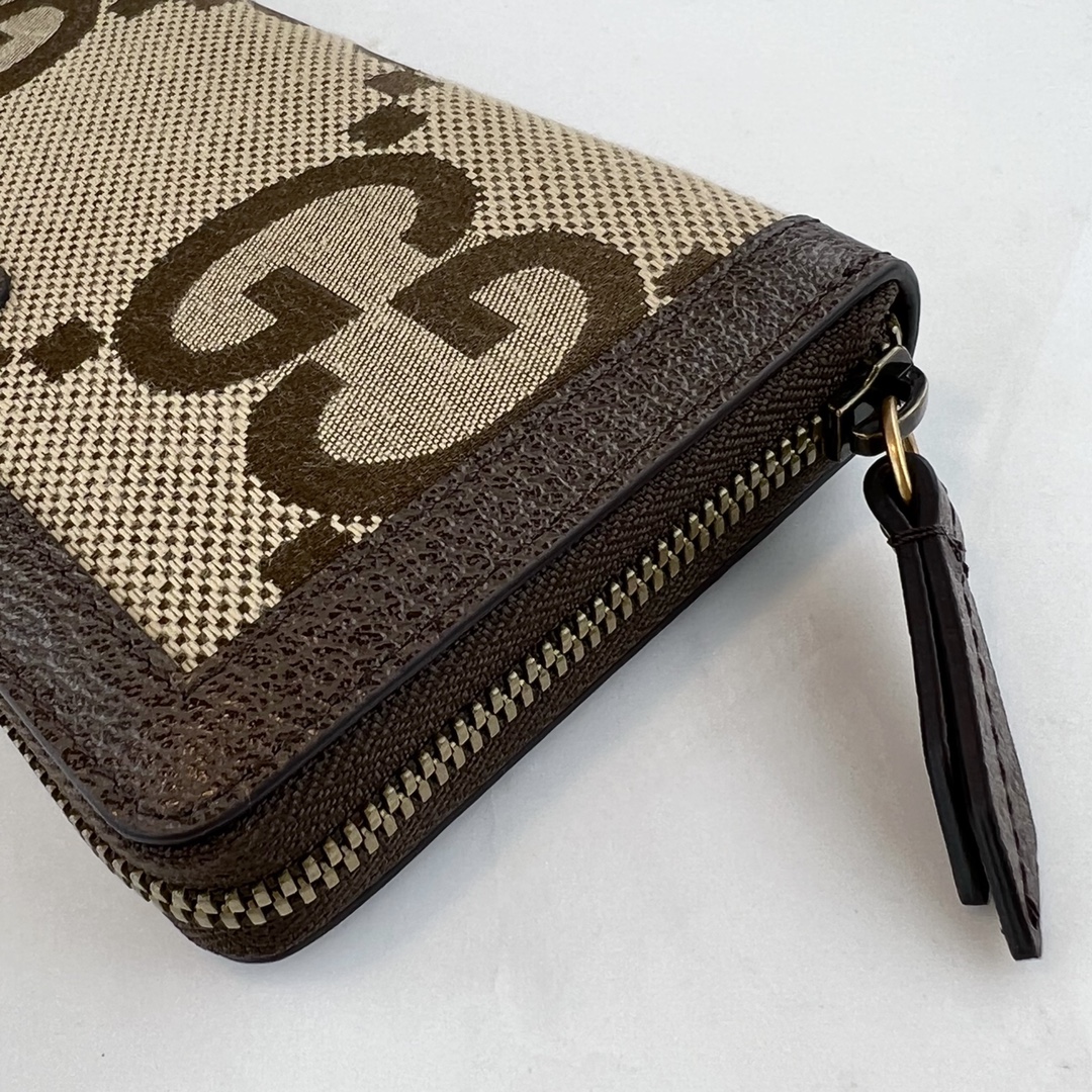 G*u*i wallet-19x10.5x2cm