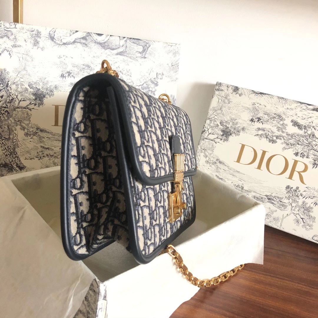 D*or 30 montaigne-24*17*8 cm