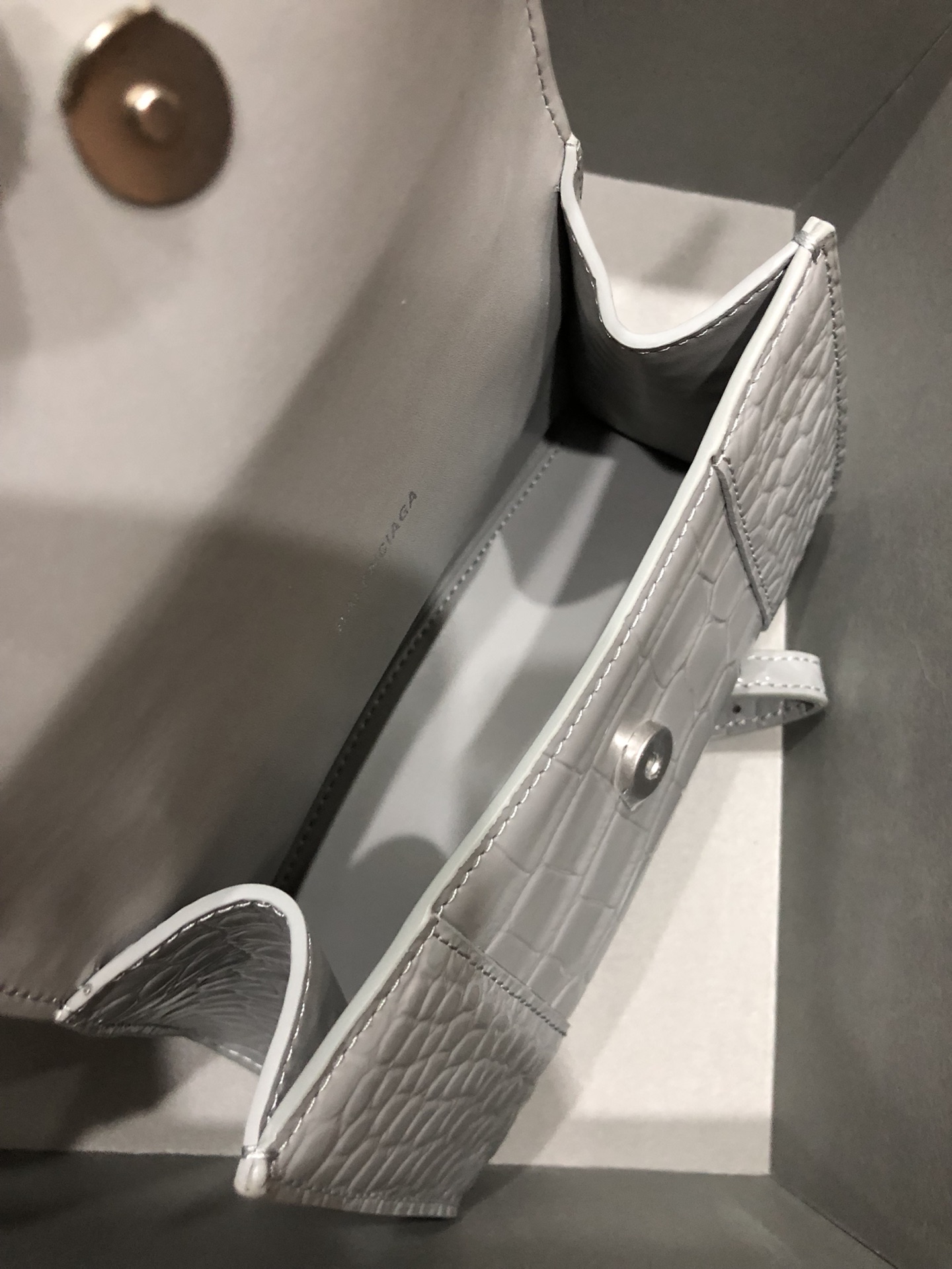 Ba*len*cia*ga small hourglass bag-13*8*19cm