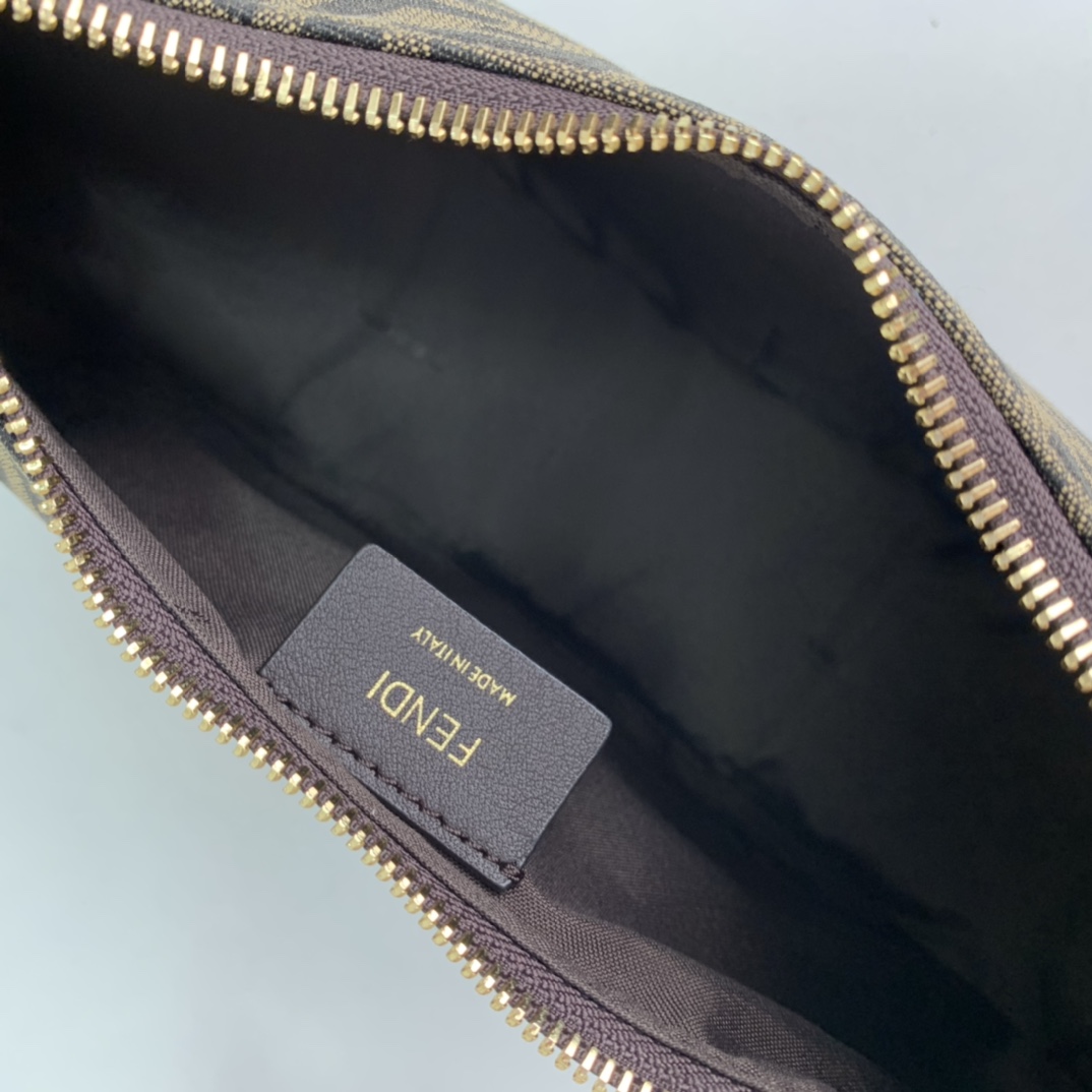 F**di graphy bag-29 x24.5 x10cm