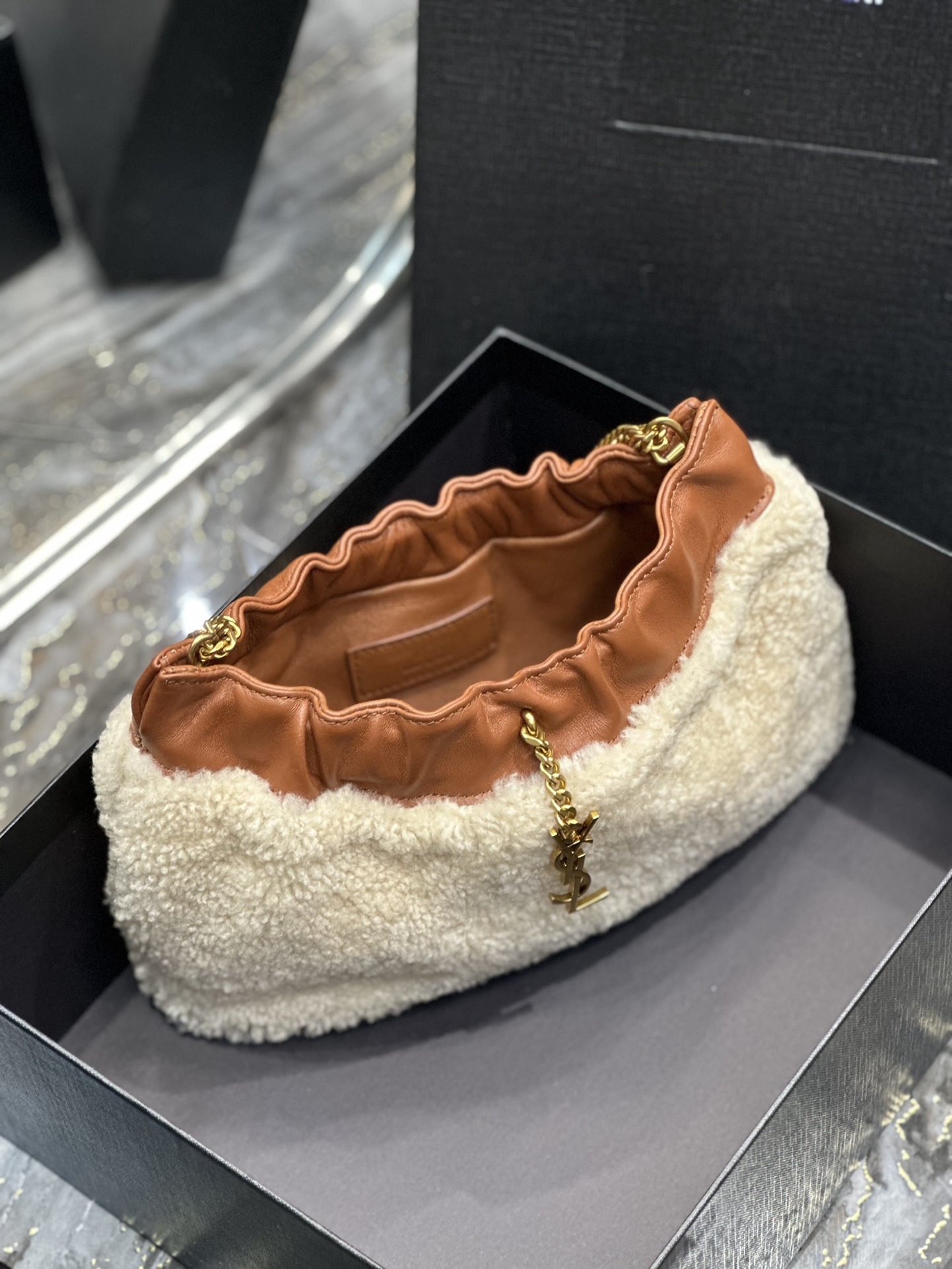 Y*L mini leather shoulder bbag-24x14x4cm