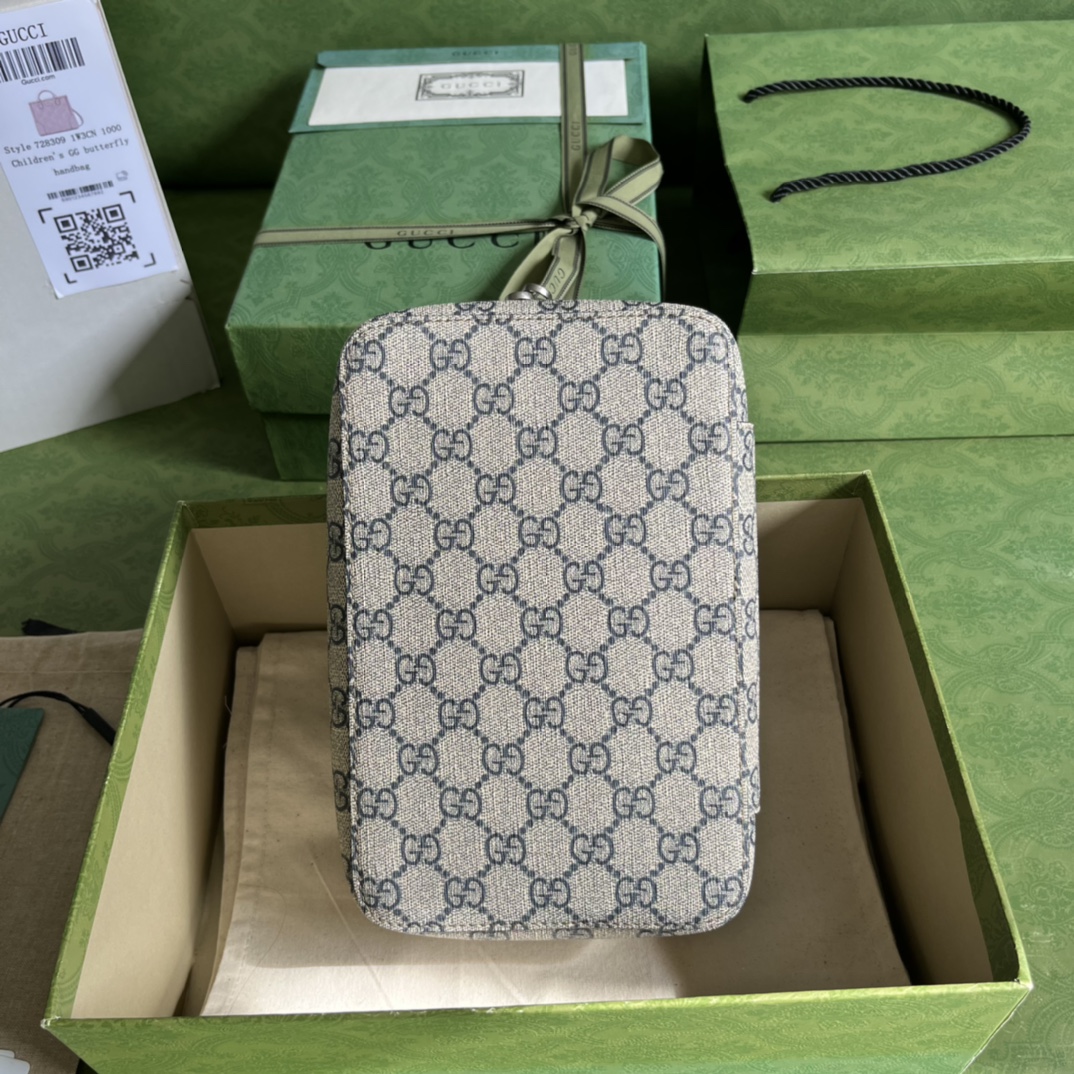 G*u*i pouch-22*8*14cm