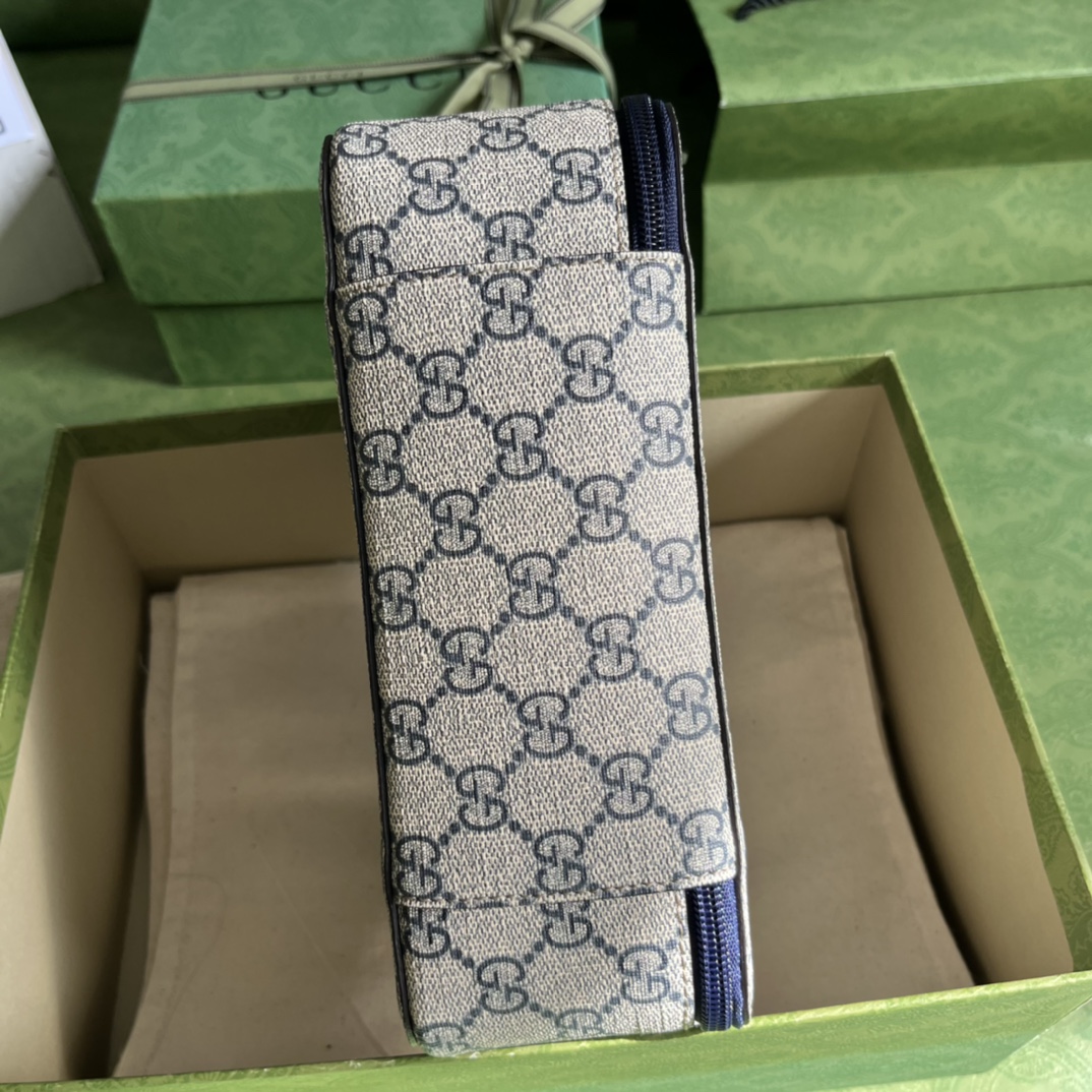 G*u*i pouch-22*8*14cm