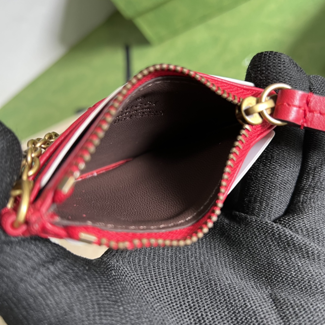 G*u*i wallet-10*7.5*1cm