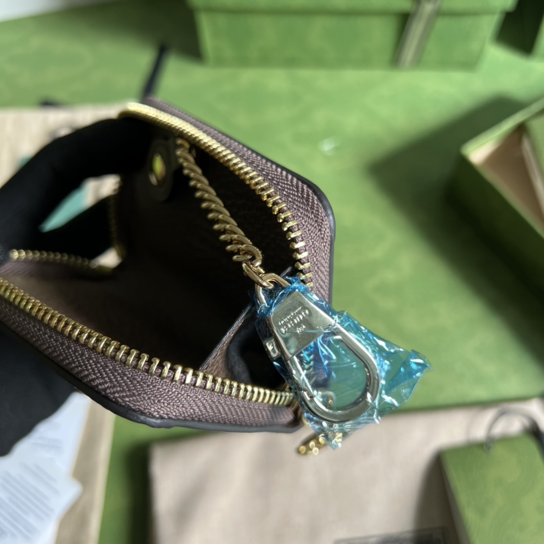 G*u*i wallet-10.5*6.5*2.5cm