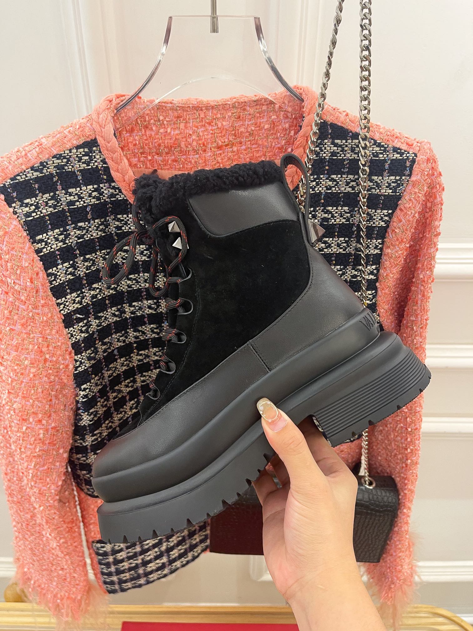 Va1e*ntin0 boots(eu35-41)