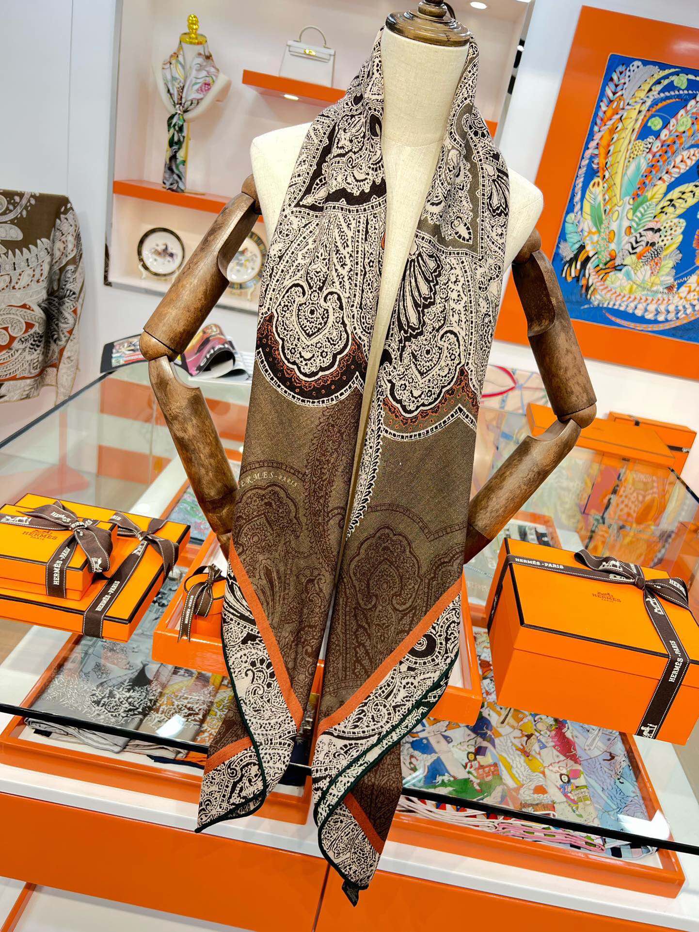 H**mes shawls-140*140cm