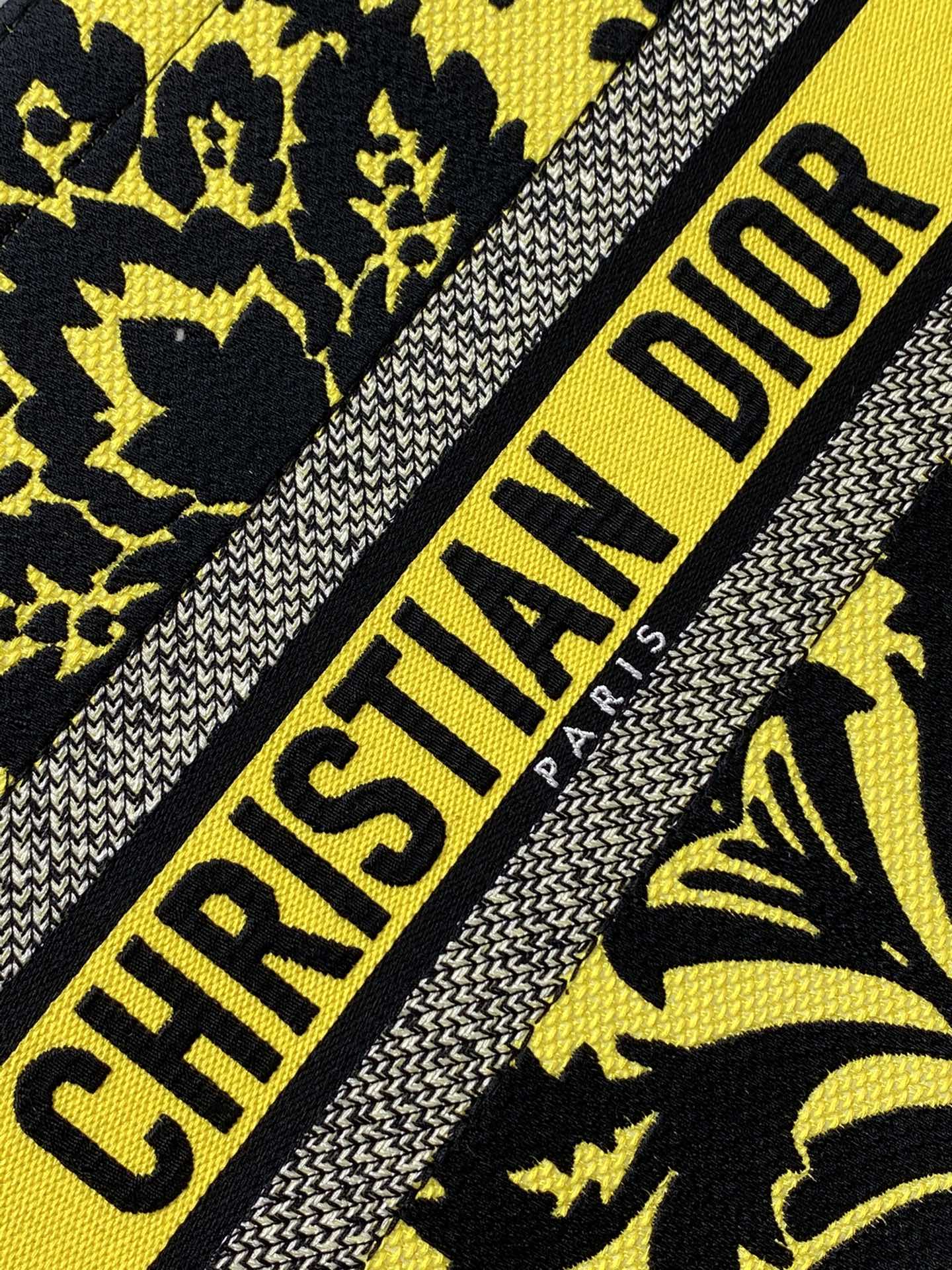 D*or small book tote-36*18*28cm