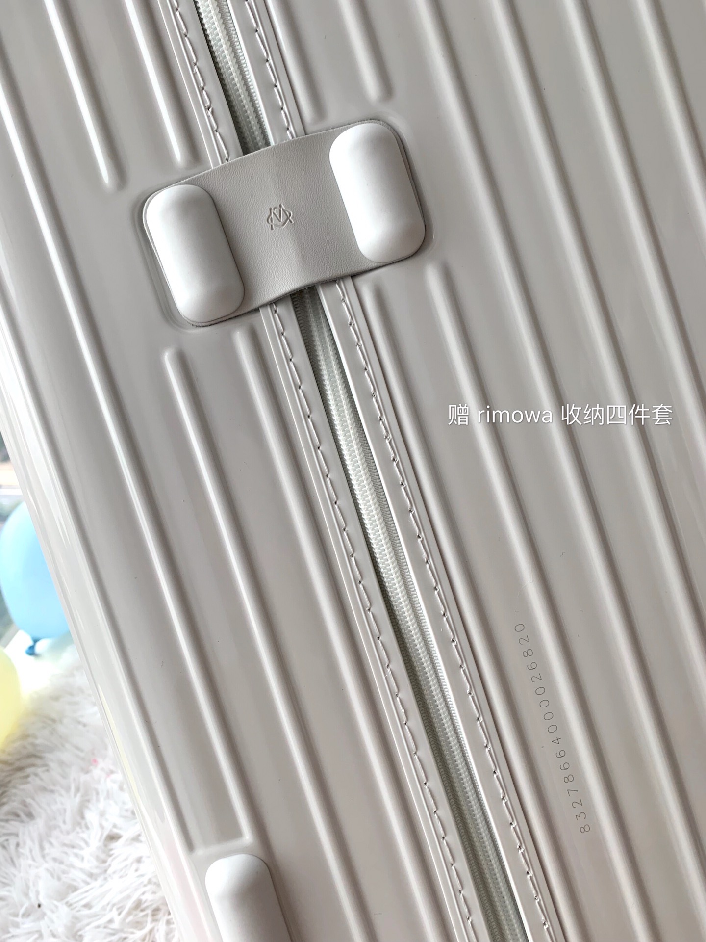 r1m0wa essential ttrunk plus lU*gage-‭29&31inch