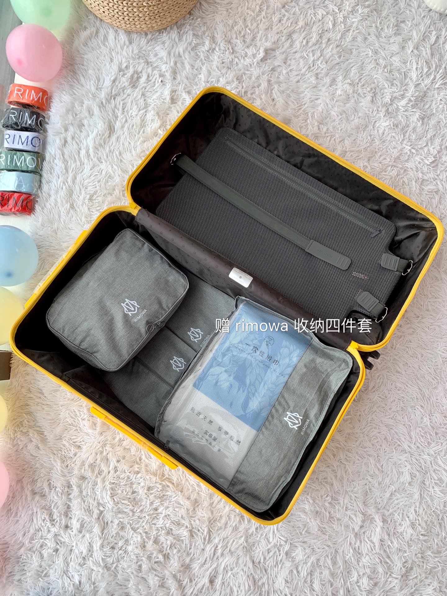 r1m0wa essential ttrunk plus lU*gage-‭29&31inch