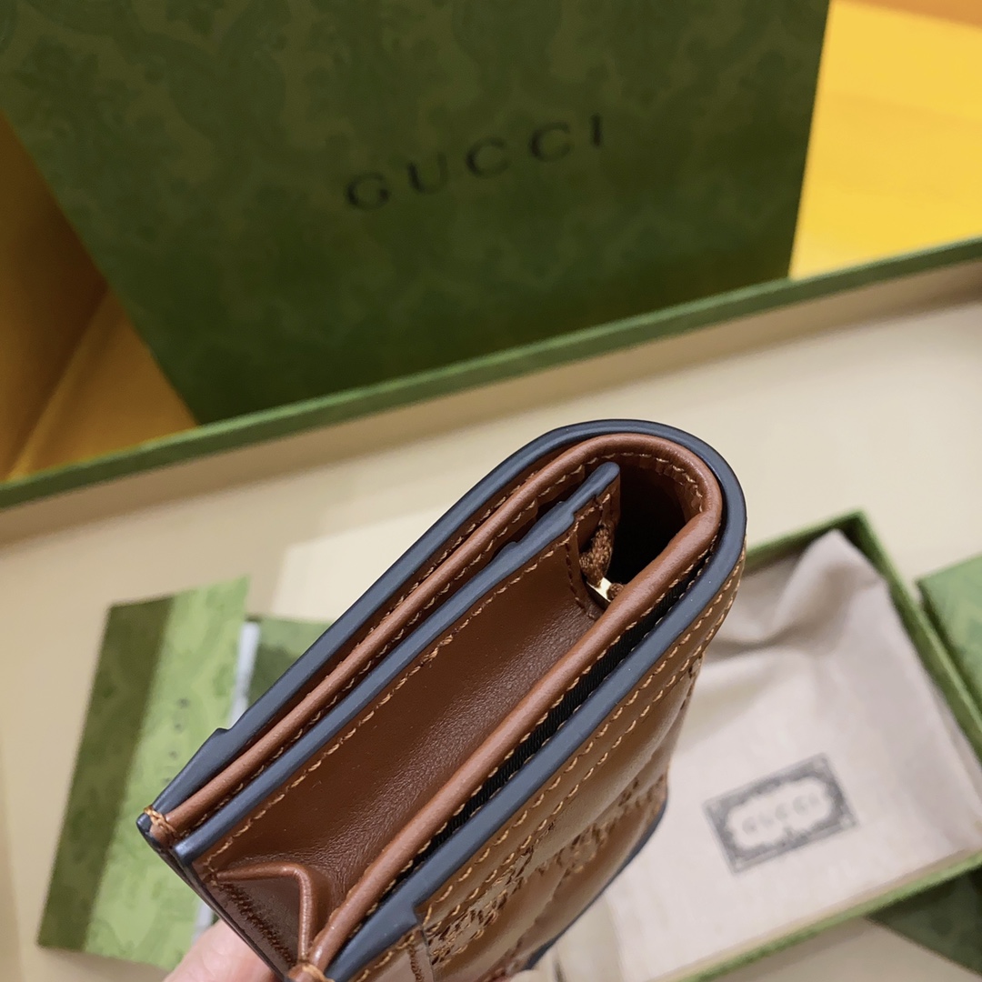 G*u*i wallet-11*9*3cm