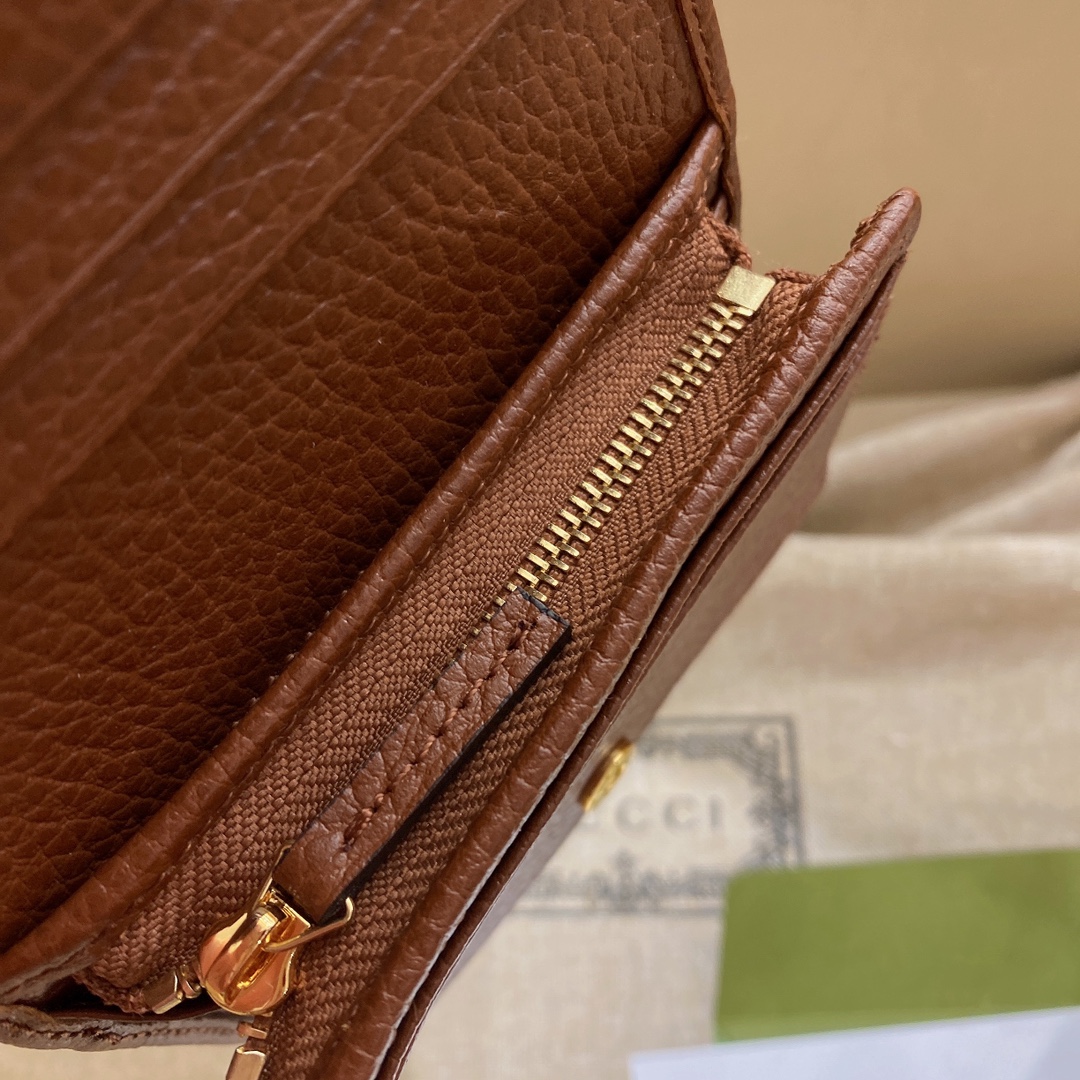 G*u*i 1955 horsebit wallet-11x 8.5 x 3cm