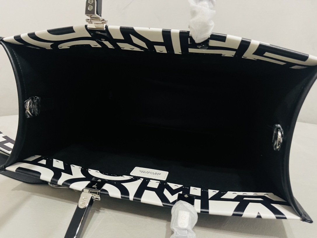 F**di sunshine tote-31x17x35cm