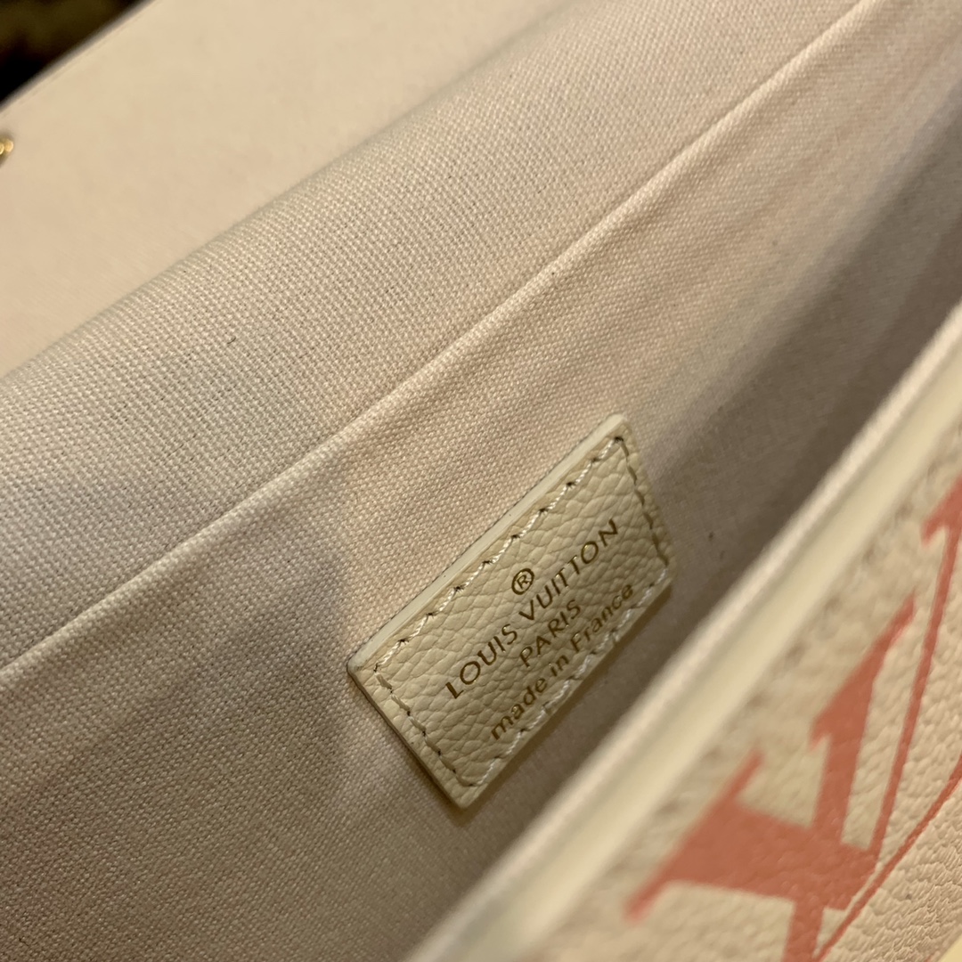 l0*is V*t0n pochette félicie-m82047-21*11* 2cm