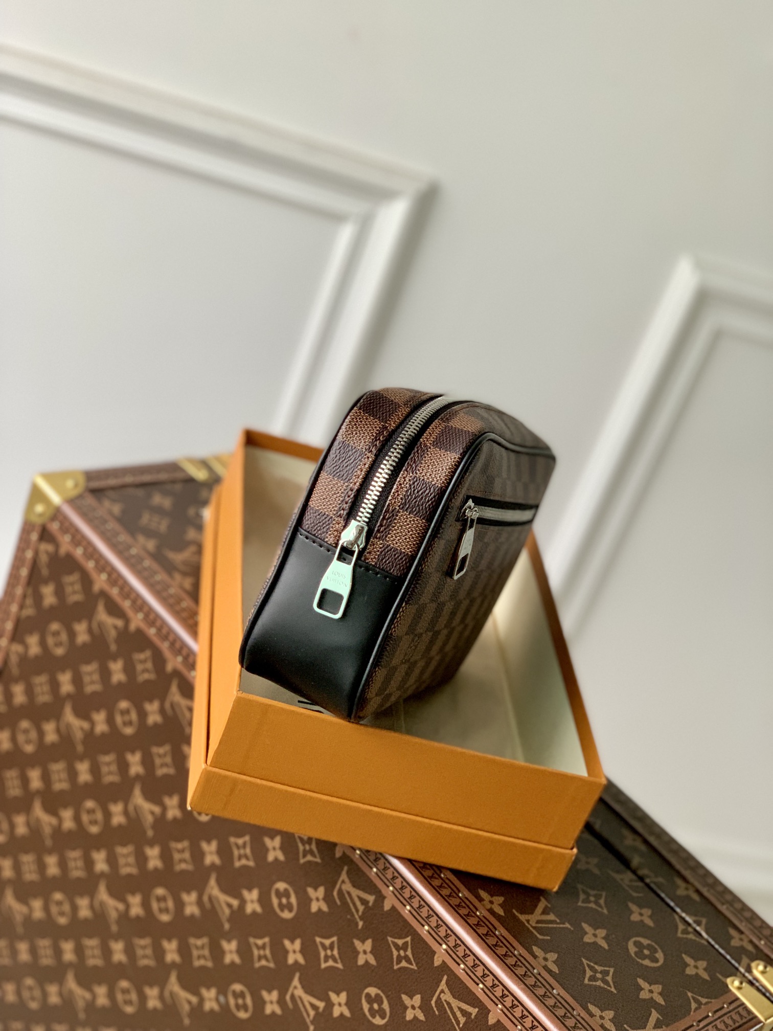 l0*is V*t0n pochette kasai -25 x 15.5 x 6.5 cm