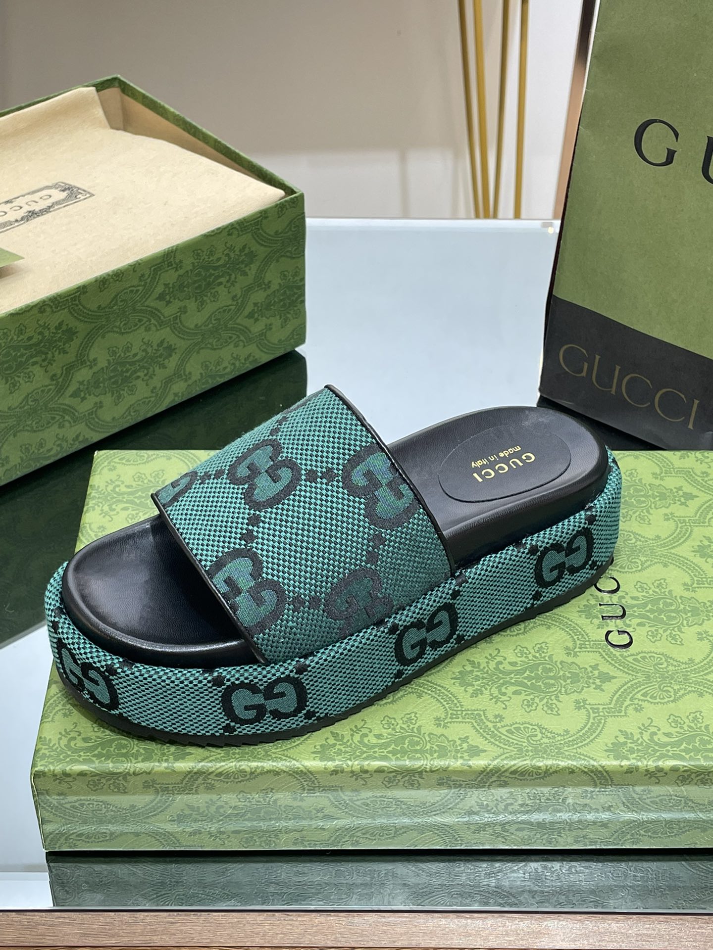 G*u*i slides(size35-43)