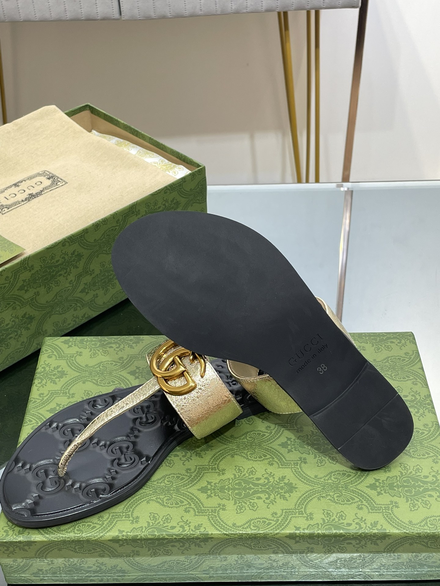 G*u*i slides(size35-43)