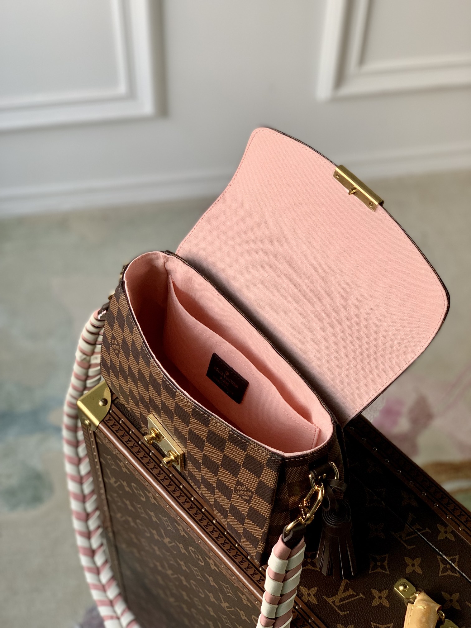 l0*is V*t0n croisette-n40451-25x17x9.5cm