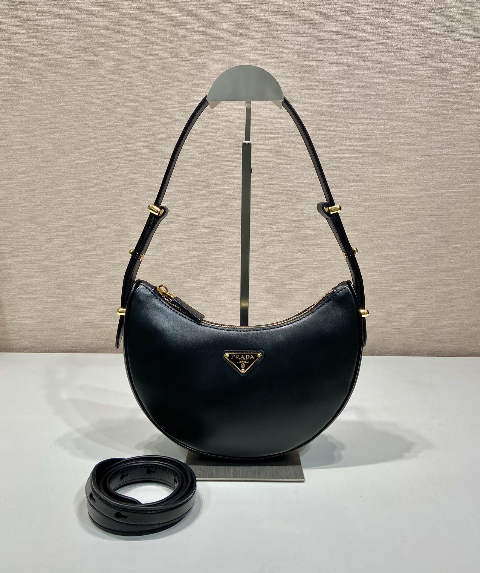 Pra*a moon handbags 1bc194-22.5*18.5*6.5cm