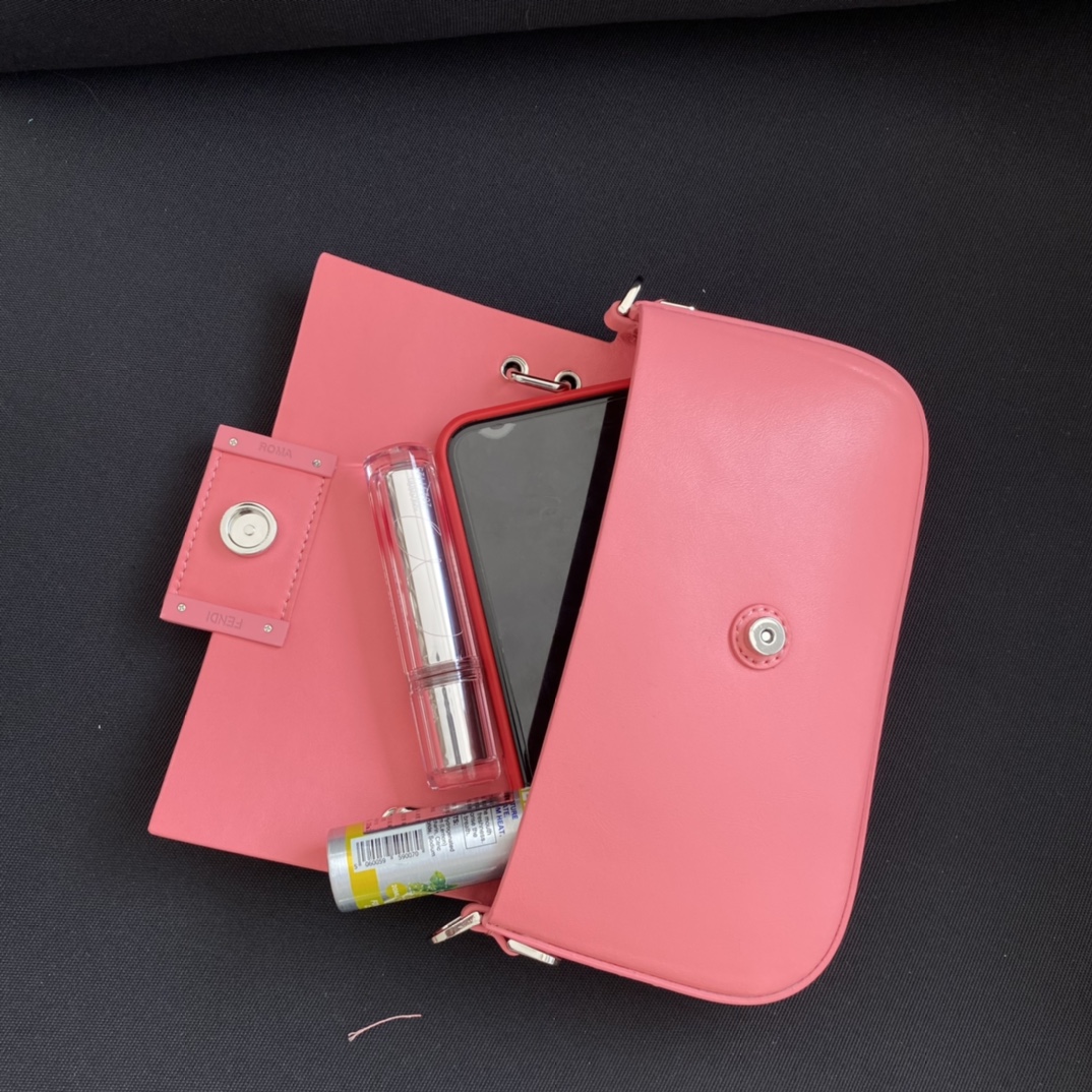 F**di baguette bag-19×14×4cm