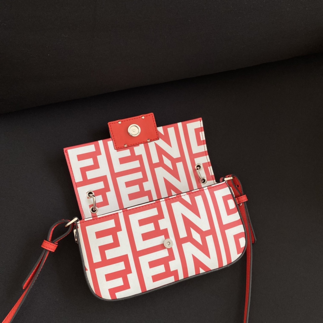 F**di baguette bag-19×14×4cm