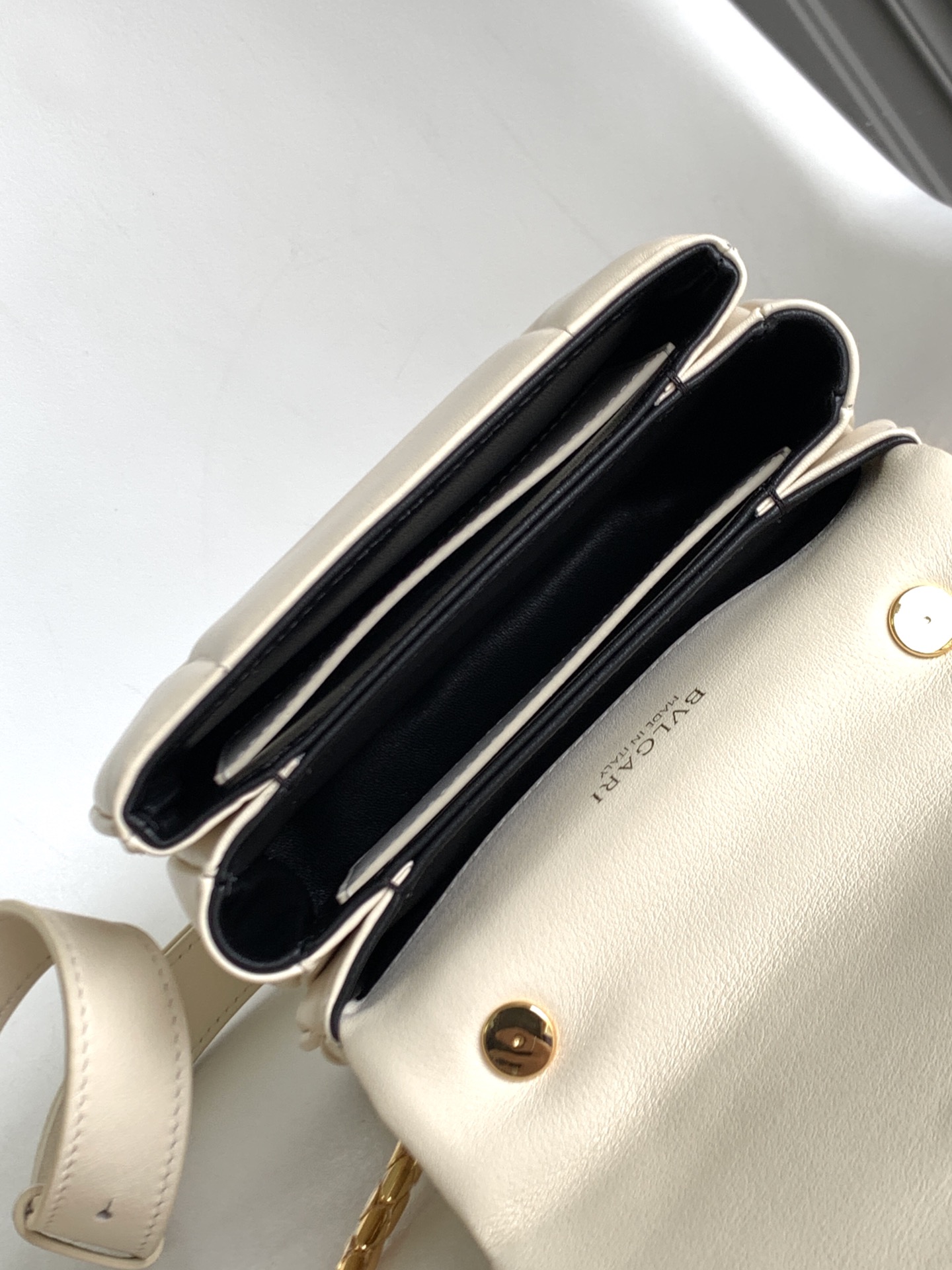 B*l*ai serpenti reverse-20*14*10cm