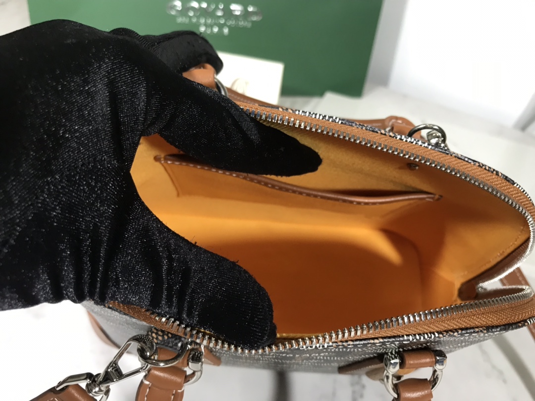 Go*ard vendôme -23*18.5*10cm