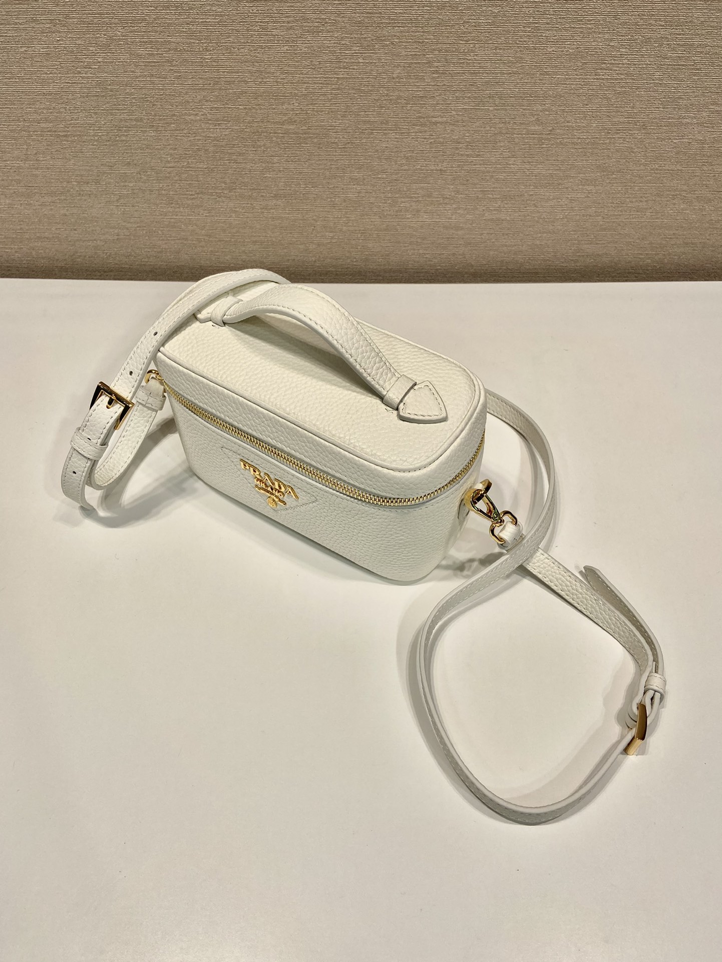 Pra*a 1bh202 cosmetic bag-18*11.5*7.5cm