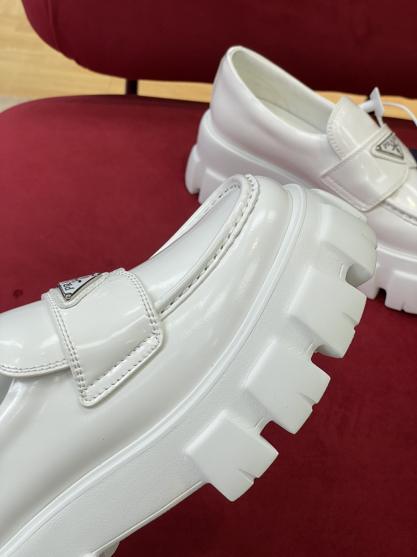 Pra*a loafers 2022ss