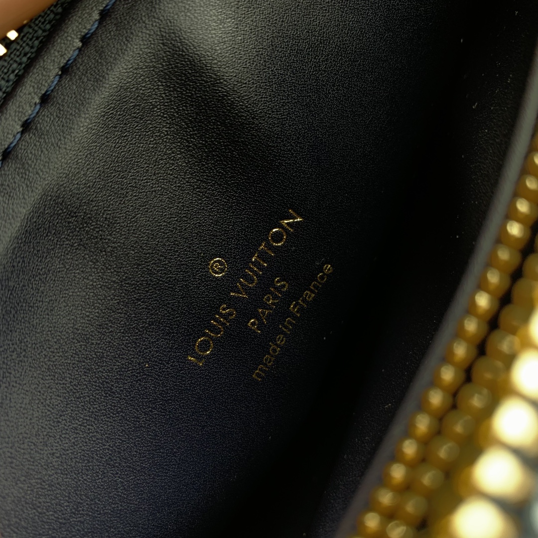 l0*is V*t0n coussin handbags-26*20*12cm