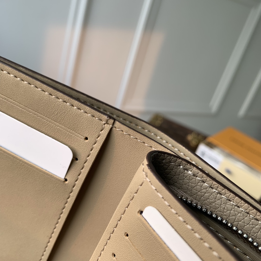 l0*is V*t0n wallet-m80817-11×8.5×3.5cm