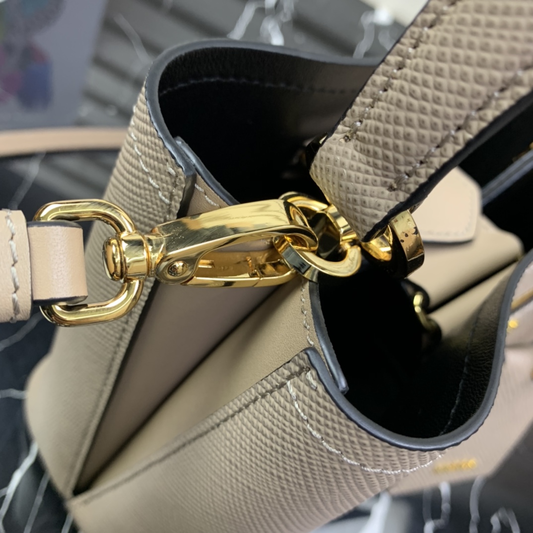 Pra*a 1ba217 tote-24*12.5*7cm