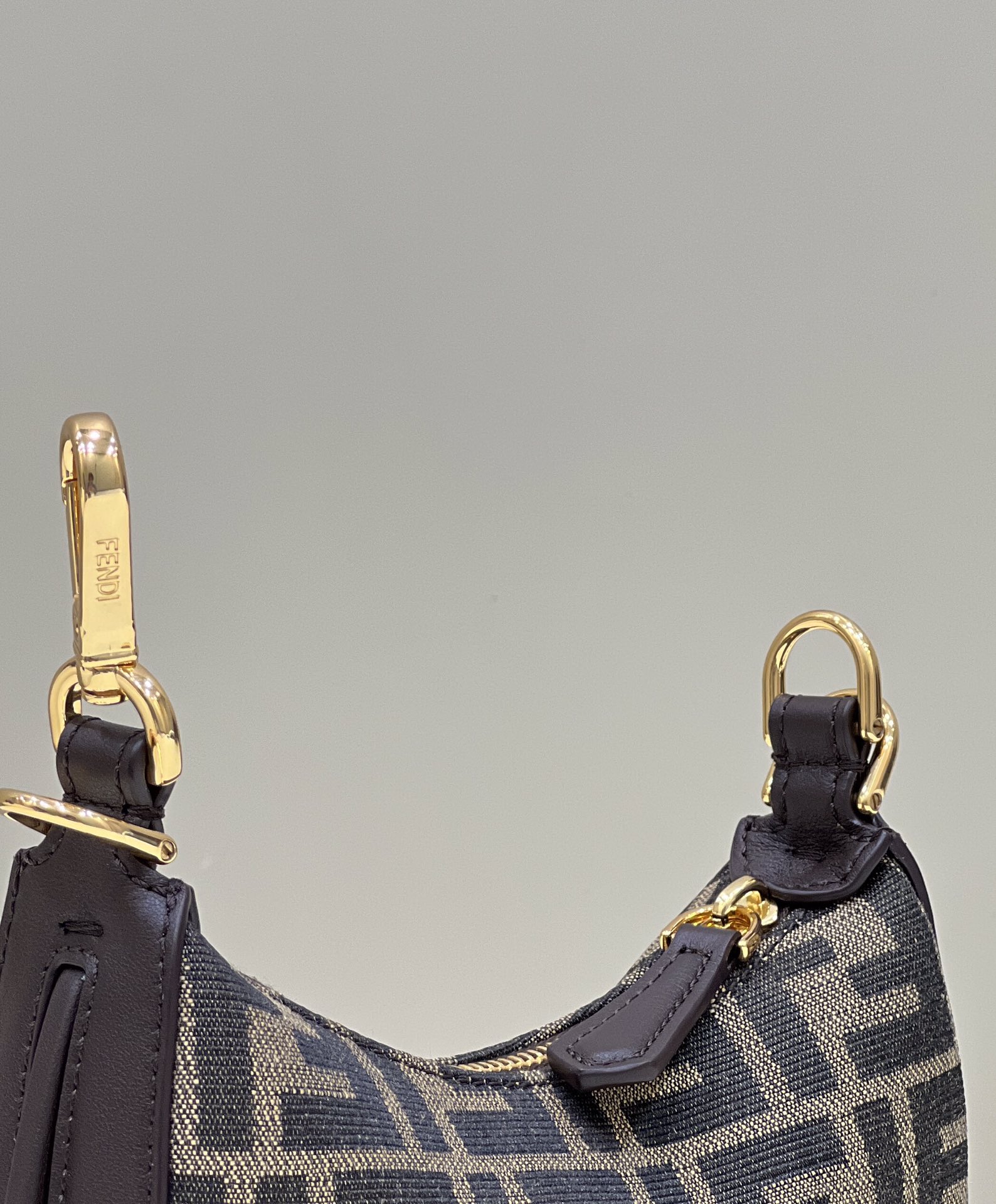 F**di graphy bag-16.5x14x5cm