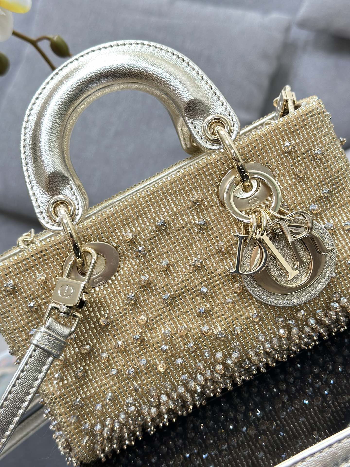 lady D*or handle bag-16 x 9 x 5cm