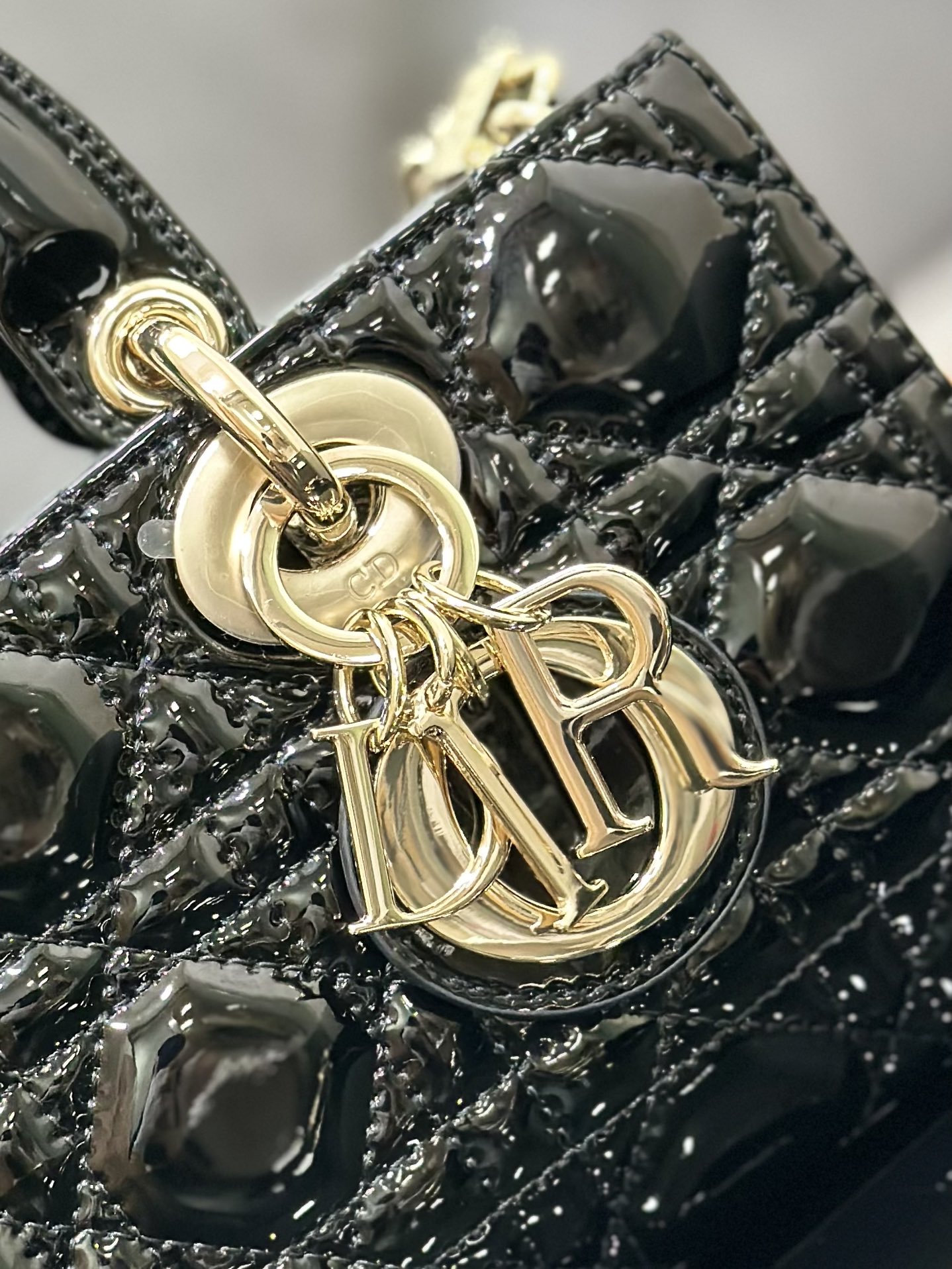 lady D*or handle bag-22*12*6cm