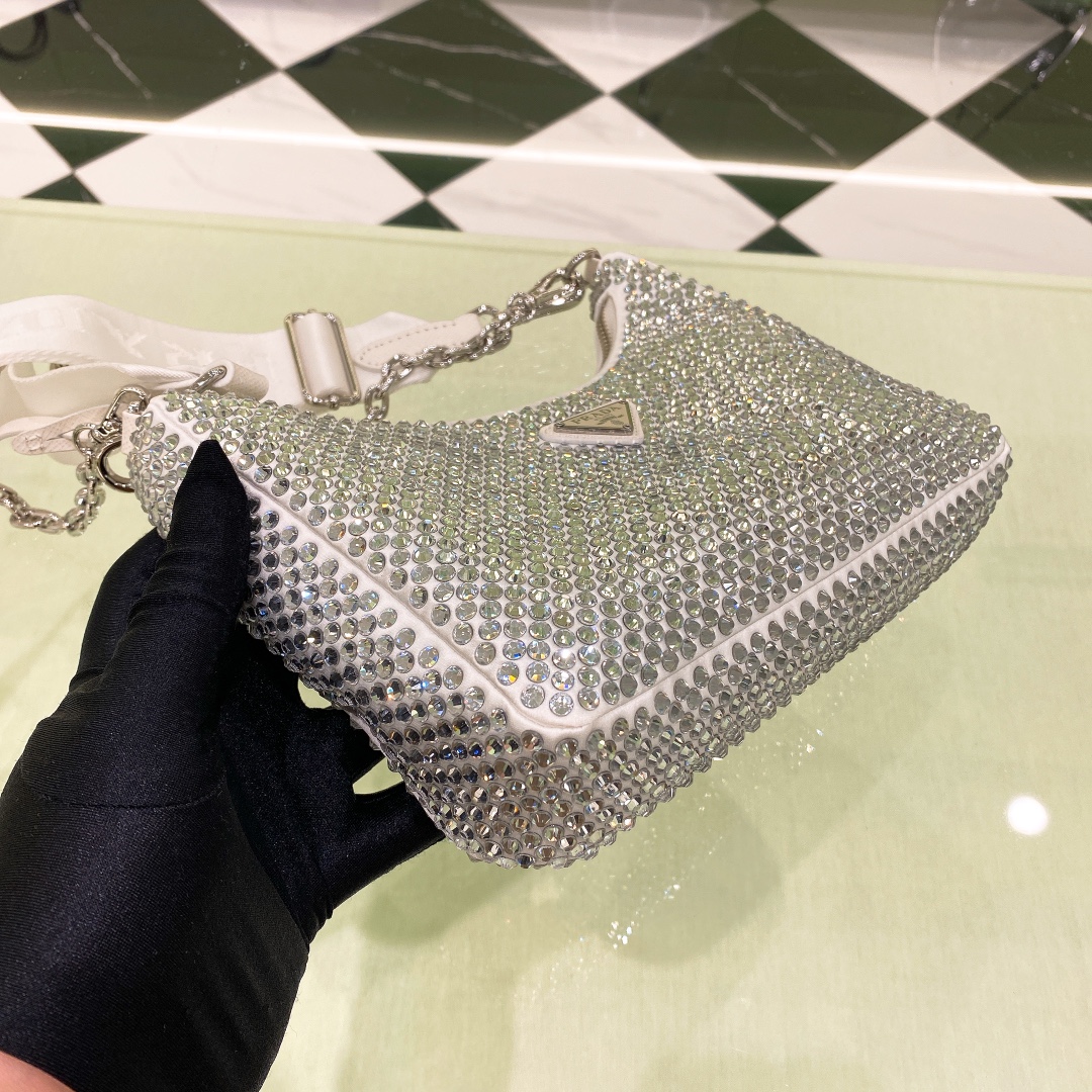 Pra*a re-edition bag-22*15*6.5cm