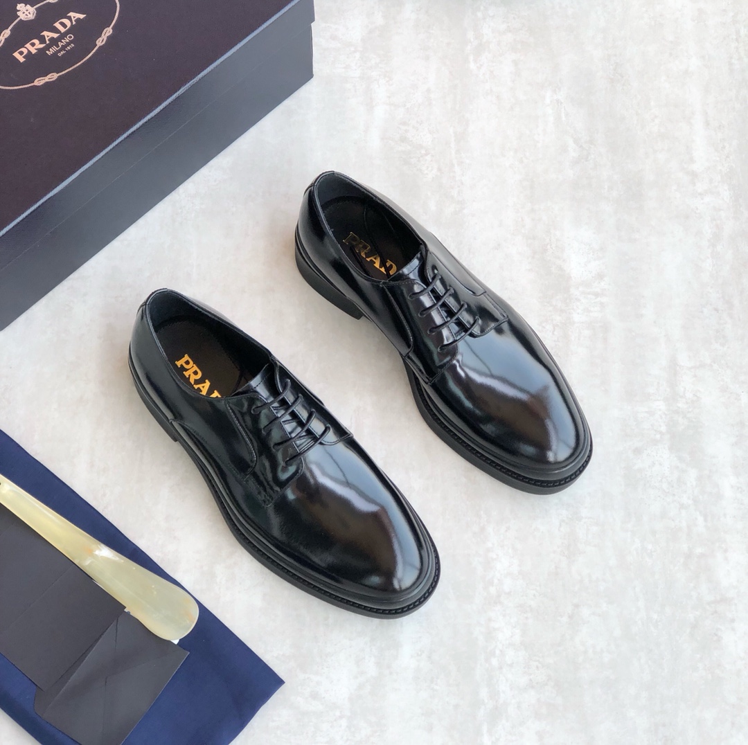 Pra*a loafers 2022ss