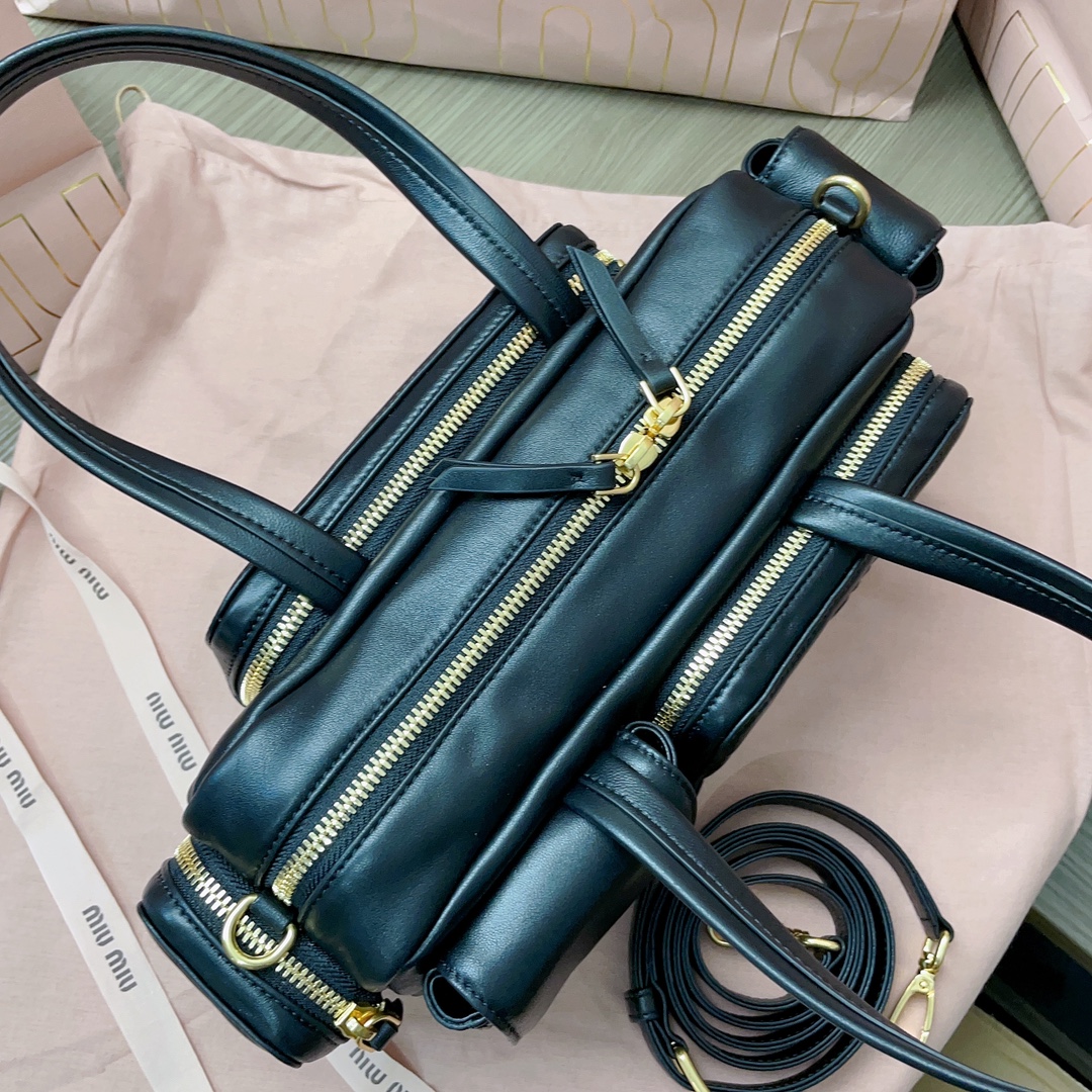 M*um*u bag-27 x12 x9cm