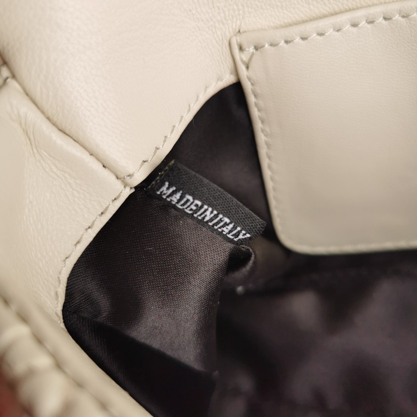 M*um*u chain bag-22.5*4.5*12cm