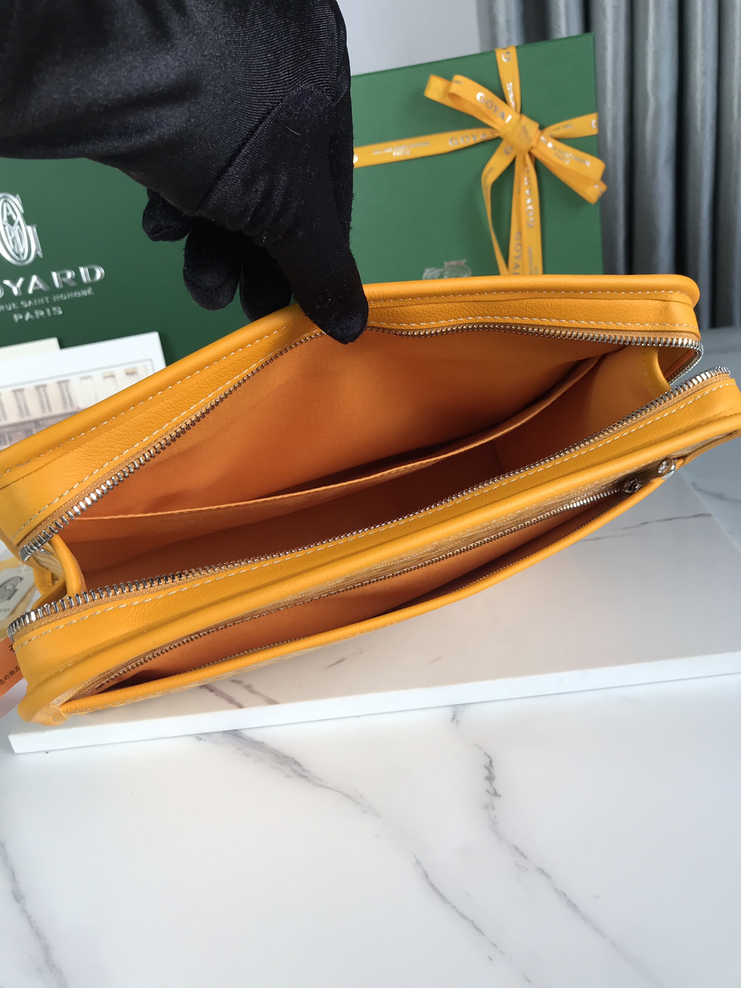 Go*ard toiletry bag-30x23×7.5cm